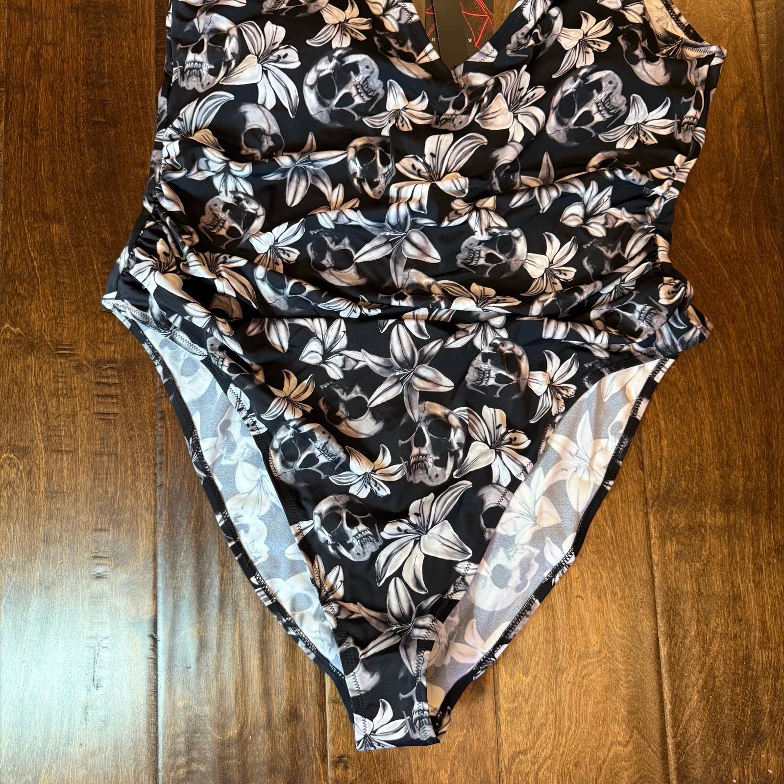 Killstar Nerissa One-Piece Swimsuit Size 3xl Nwt Skull Flower Goth Grunge Emo — image 6 of 8